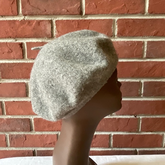 •14th & Union Grey Wool Beret Unisex O/S NWOT - Picture 2 of 9